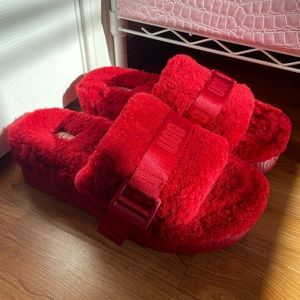 BNWOT Womens UGG® Fluffita Slide Sandal - Ribbon Red